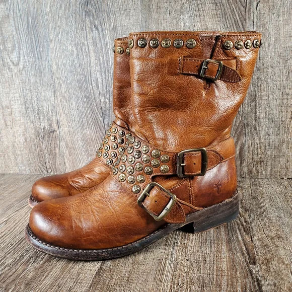 Frye Jenna Women's 6 B Brown Distressed Leather Studded Moto Short Buckle Boots - Picture 3 of 13